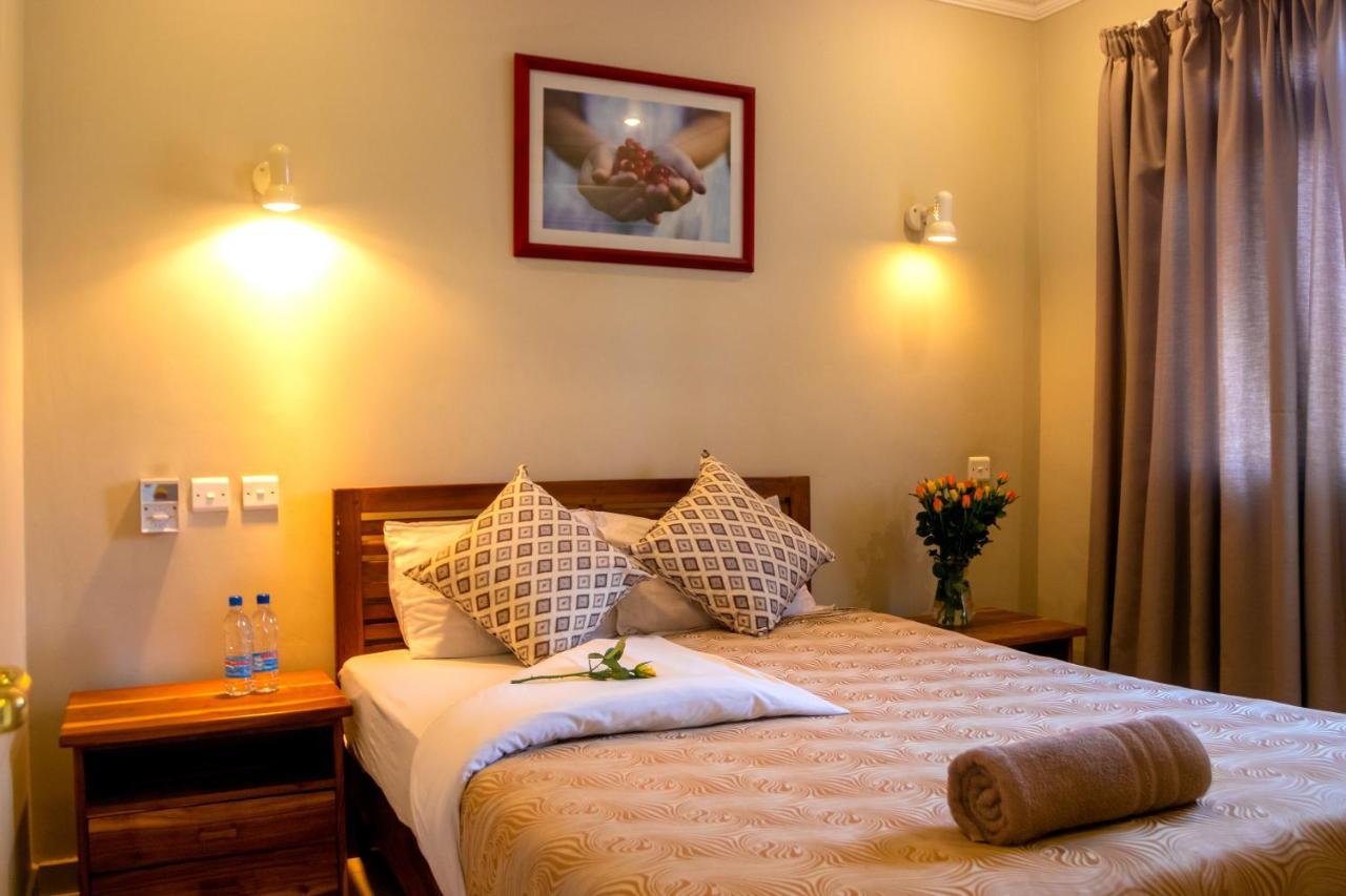 Shakespeare Court Serviced Apartments Лусака Экстерьер фото