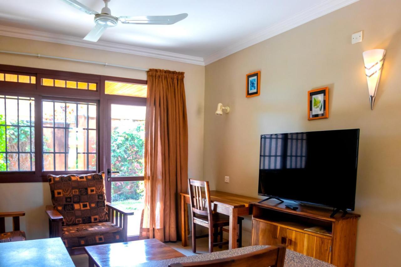 Shakespeare Court Serviced Apartments Лусака Экстерьер фото