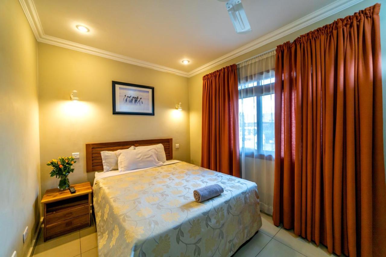 Shakespeare Court Serviced Apartments Лусака Экстерьер фото
