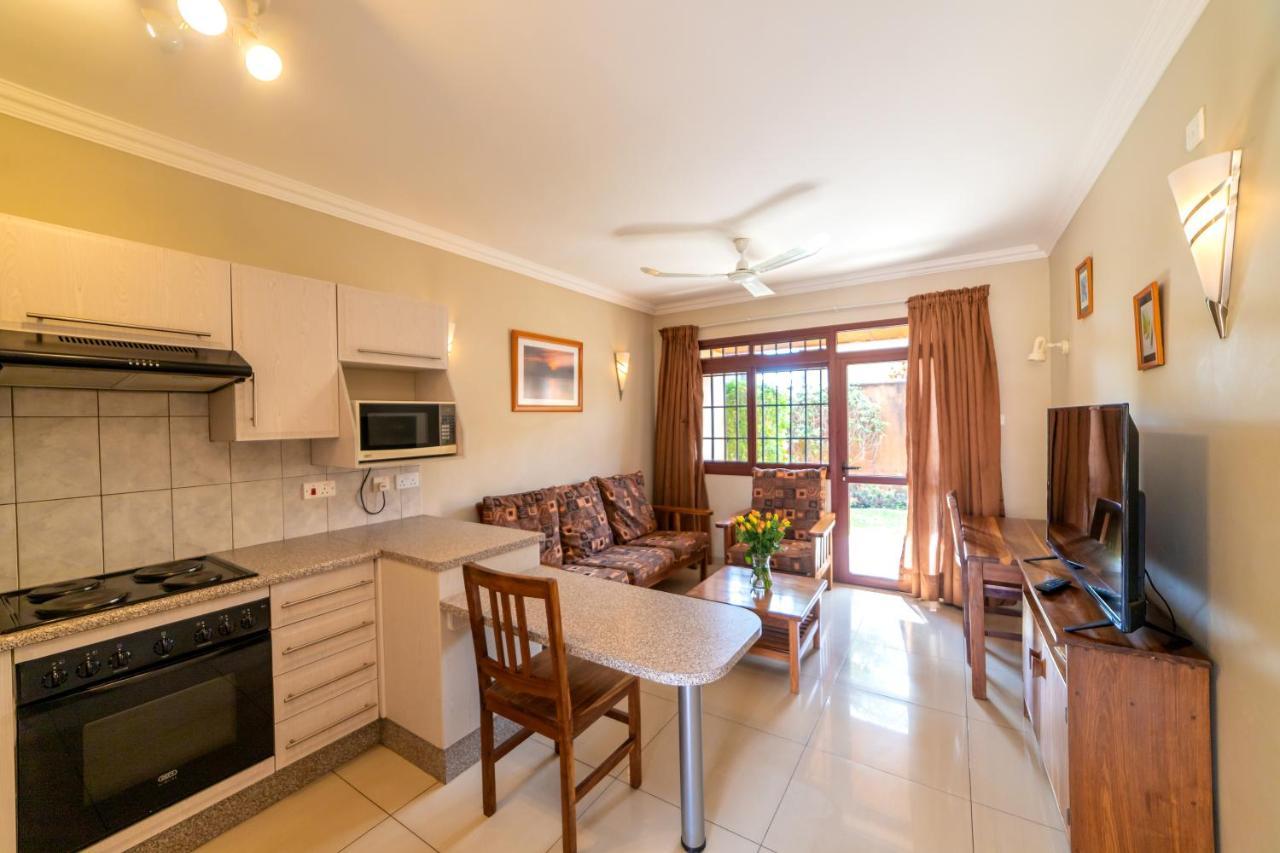Shakespeare Court Serviced Apartments Лусака Экстерьер фото