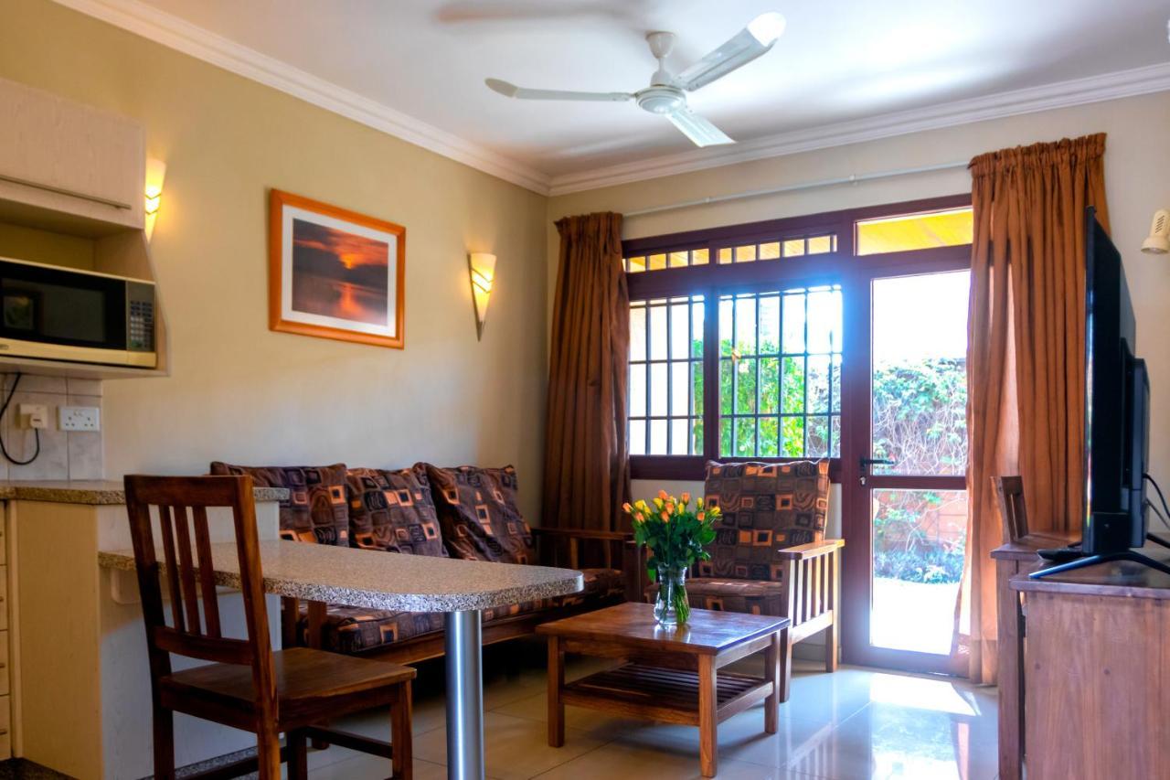 Shakespeare Court Serviced Apartments Лусака Экстерьер фото