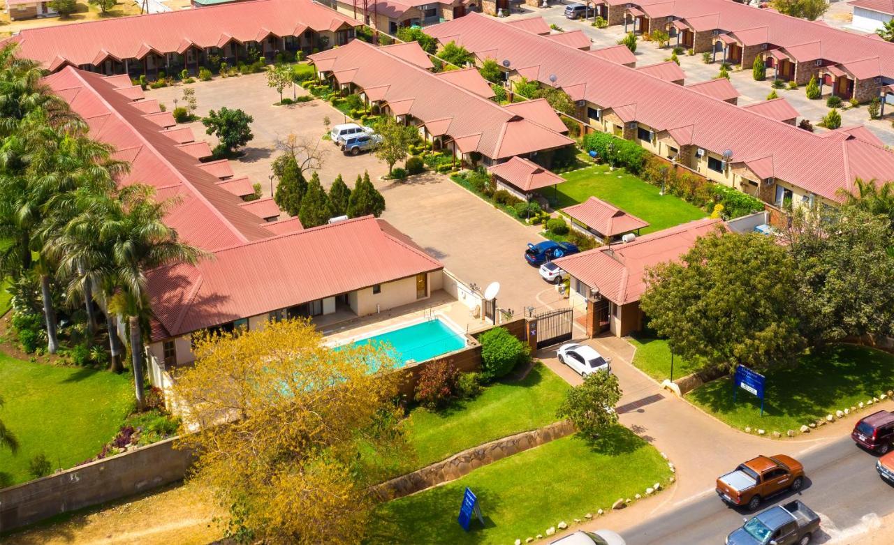 Shakespeare Court Serviced Apartments Лусака Экстерьер фото