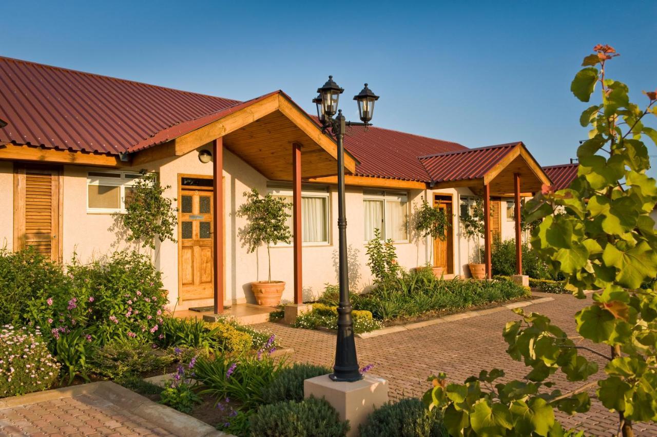 Shakespeare Court Serviced Apartments Лусака Экстерьер фото