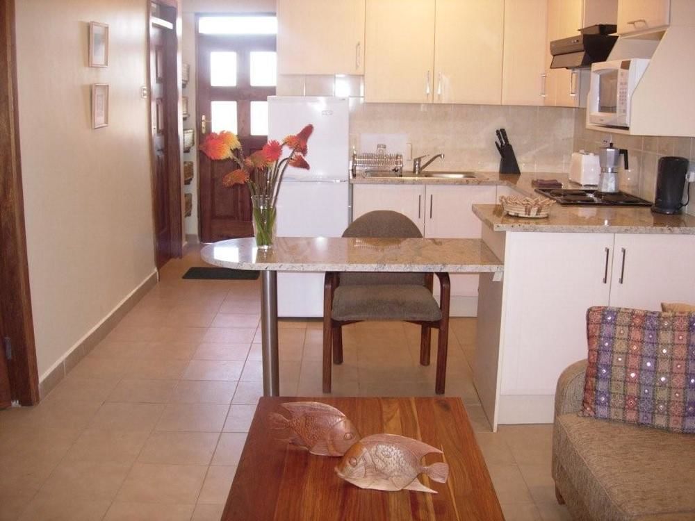 Shakespeare Court Serviced Apartments Лусака Экстерьер фото