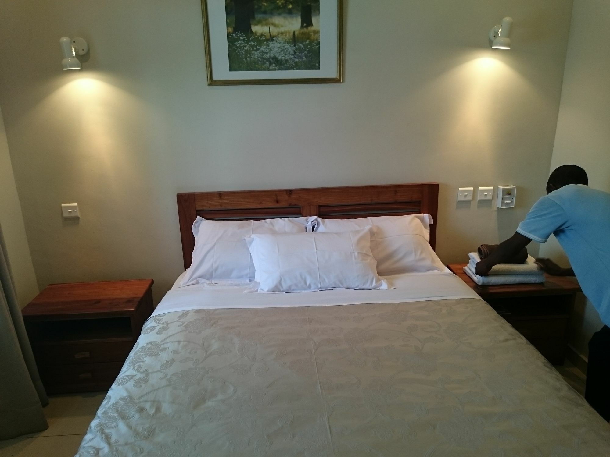 Shakespeare Court Serviced Apartments Лусака Экстерьер фото